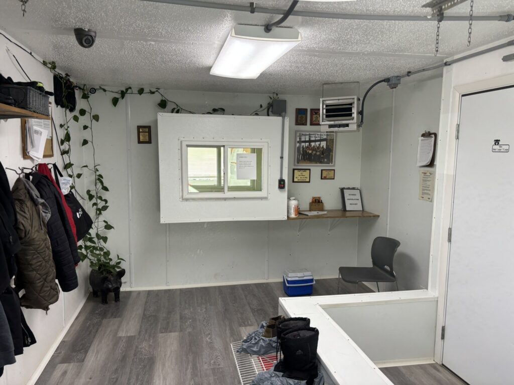Ceylon MN 3,200 Head Sow Farm, bio secure dutch entry