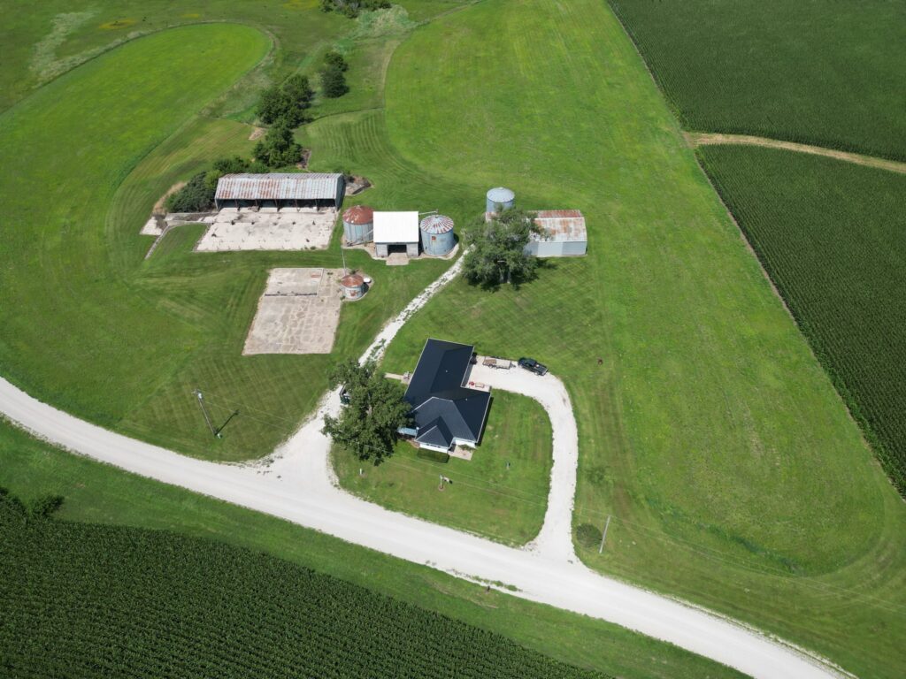 Building site and lane, McDonald Farm, 272 acres, Wapello County, Iowa