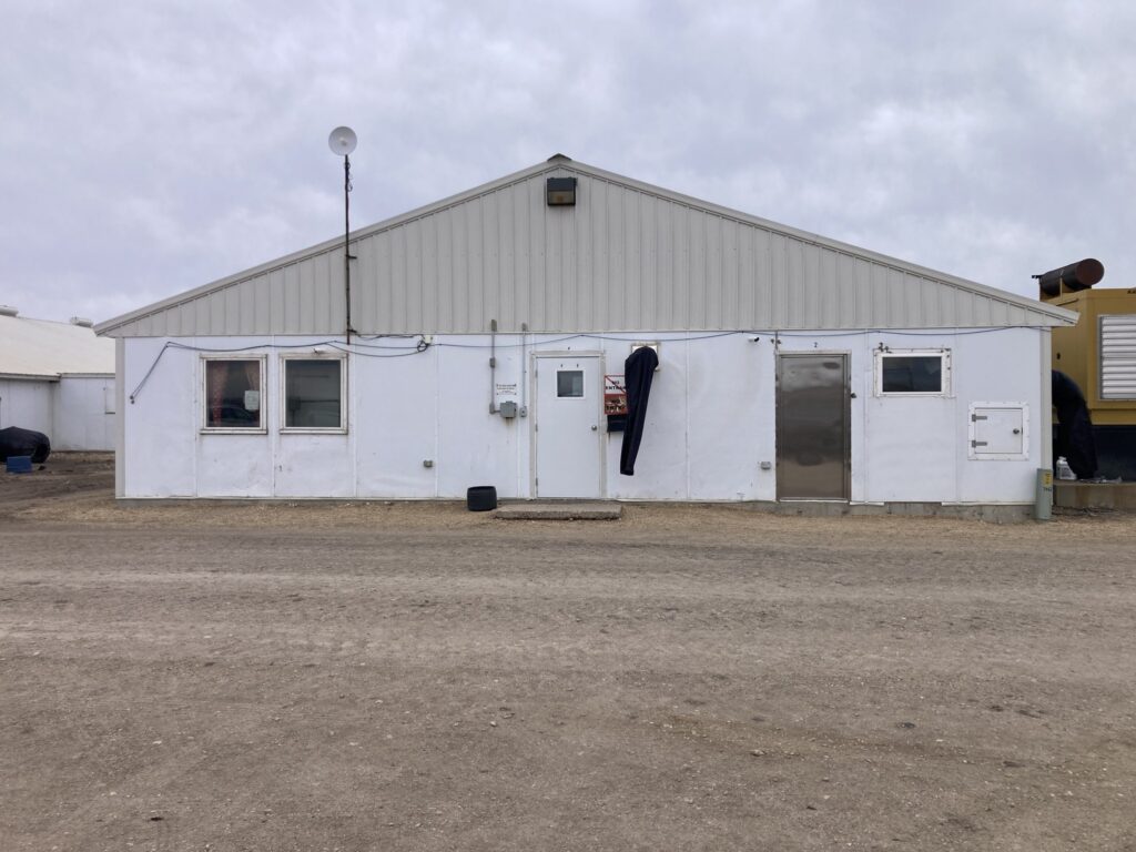 Welcome MN 3,200 Head Sow Farm, bio secure office and entrance